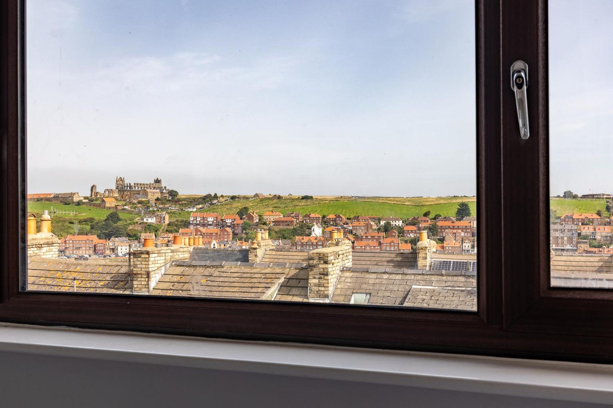 Rovers' Retreat Whitby George Street Extérieur photo